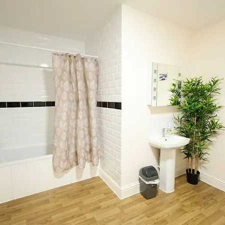 The Broadmead Forest - Spacious Centre 3bdr Lejlighed Bristol
